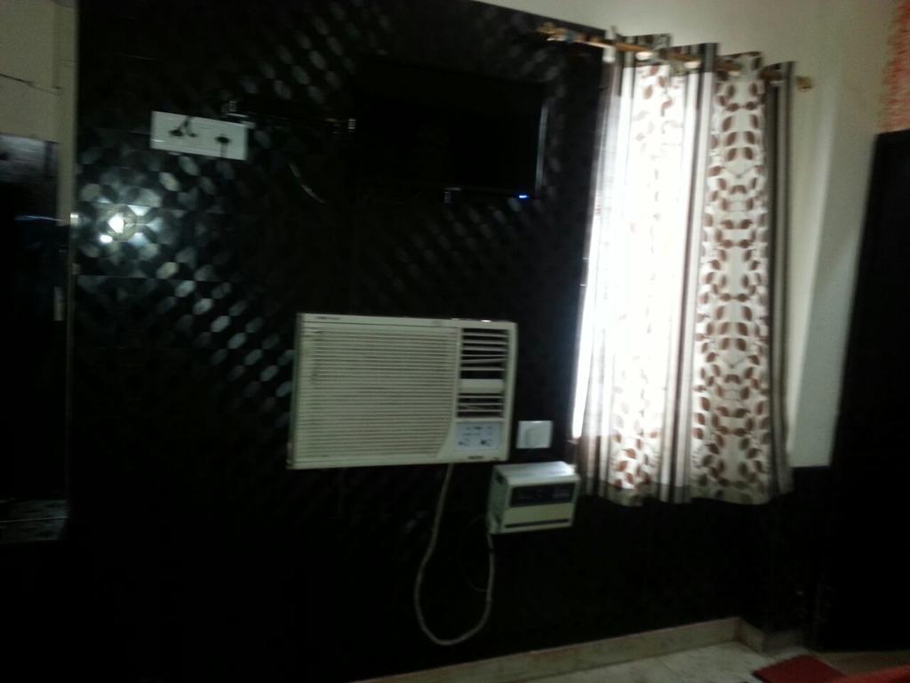 דלהי Hotel Silver Palace מראה חיצוני תמונה